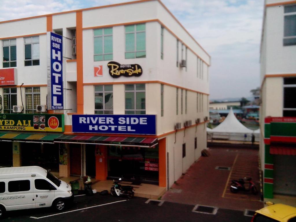 River Side Hotel Мерсінг Екстер'єр фото